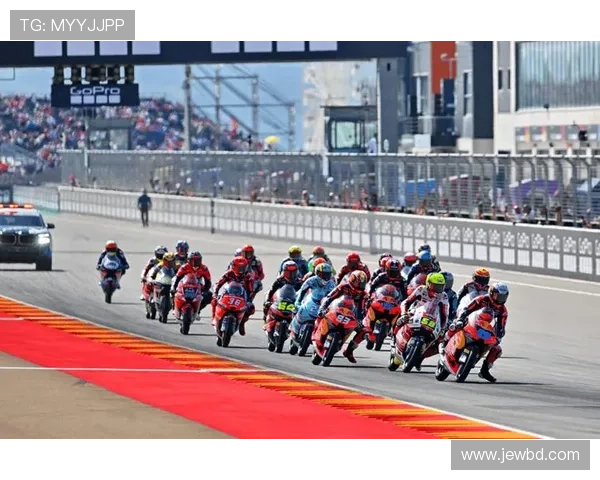 新赛季MotoGP揭幕各厂车队激战焦点深度全解析趋势展望报道 新赛季MotoGP揭幕各厂车队激战焦点深度全解析趋势展望报道