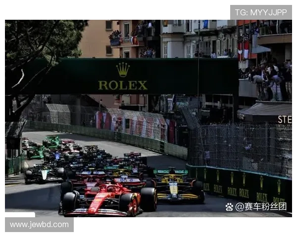 F1赛季迎关键转折车队升级博弈车手争冠悬念再起新规则影响走势解析